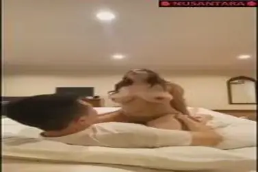 Tante Montok Cantik Pasrah Digenjot Di Hotel